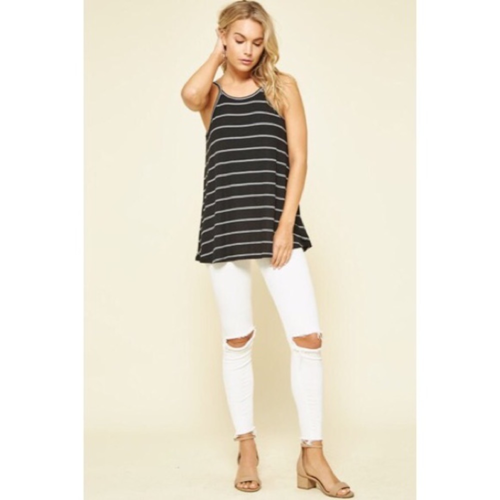 BOUTIQUE CLOSING MAKE AN OFFER - Picture 4 of 5